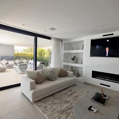 Villa De Lujo Moderna En Con Piscina Privada - Es-175-33 Marbella